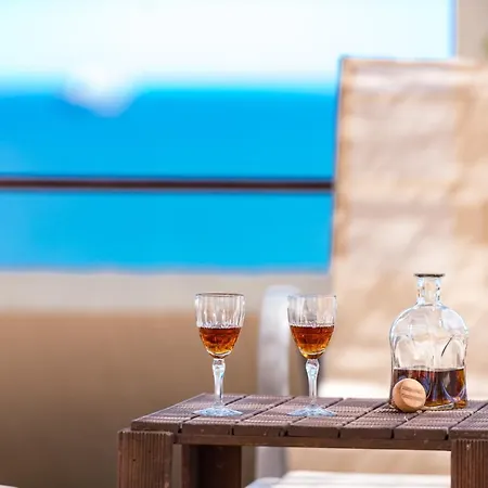 Atico Postiguet 公寓